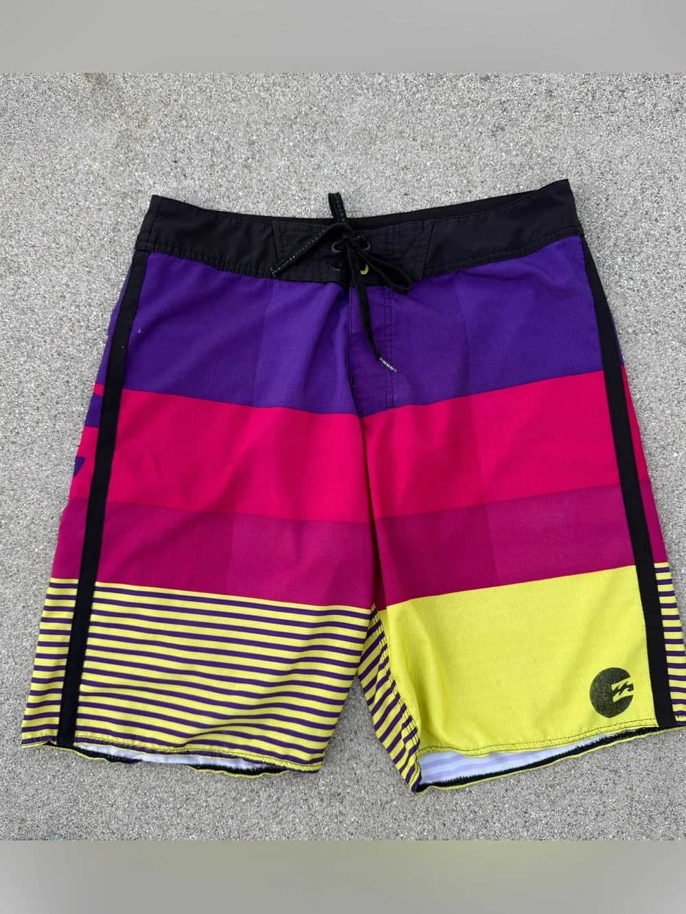 Y2K Billabong Platinum X Neon Board Shorts Mens Size 33 Preowned surfer summer